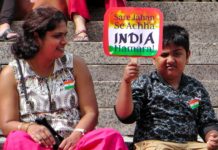 About 8,000 People Celebrate India’s Independence Day at Boston City Hall Plaza; Girish Mehta and Neil Sherring Inducted to IAGB Hall of Fame