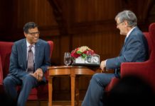 Death and imperfection weigh on surgeon-author Atul Gawande’s mind in conversation with Divinity School dean