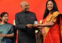 President confers Pravasi Bharatiya awards to 28 overseas Indians and two organizations