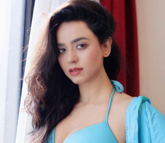 Soundarya Sharma announces summer in scorching style