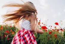 Prevent frizz in the humidity