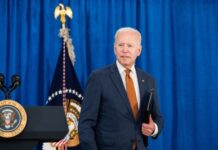 Biden discusses supply chain issues with CEOs of Samsung, other firms