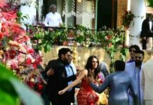 Javed Akhtar reads out a poem, Shankar sings as Farhan marries Shibani Dandekar