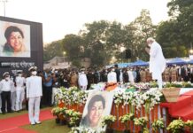 Amid chanting of vedic hymns, Lata Mangeshkar’s body consigned to flames