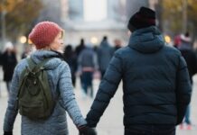 Mother’s share their thoughts on online dating