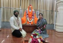 Virat, Anushka visit Dayanand Giri Ashram in Rishikesh ahead of Test series against Australia