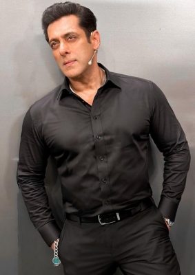 Bollywood roundup: Salman Khan, Kangana Ranaut, Priyanka Chopra, and more…