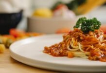 A big vs small plate