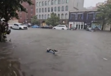 Powerful storm batters the Northeast, 3 people dead