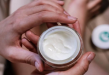 5 Explanations for Peeling Skin