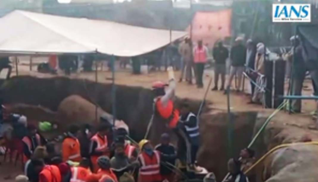 Chetna remains trapped in Rajasthan borewell on 8th day of rescue ...