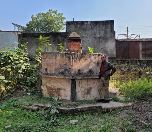 My Journey Without My Mother, Part 5: To the Hustle and Bustle of Sitapur and Topping Junior High – A Memoir