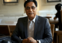 When Jagjit Singh Recalled Performing Daily in the Same Three-Piece Suit During His Struggling Days
