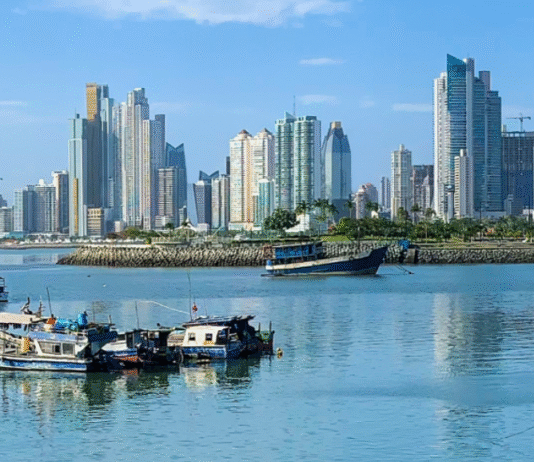 How I Helped Break the Panama Invasion News — Then Got My First Massage in Honduras: Memoir-31