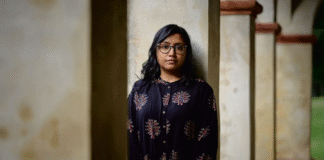 A journey to the dark side of hope: A Guardian and a Thief