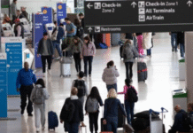 Thousands of U.S. Flights Delayed as Government Shutdown Strains Airports