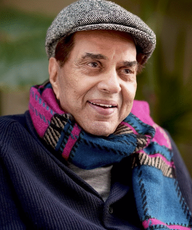 Dharmendra Recovering and Responding to Treatment, Says Sunny Deol’s Team