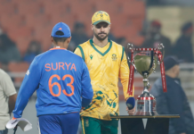 2nd T20I: Unchanged India Elect to Bowl First; South Africa Add Reeza, Baartman and Linde