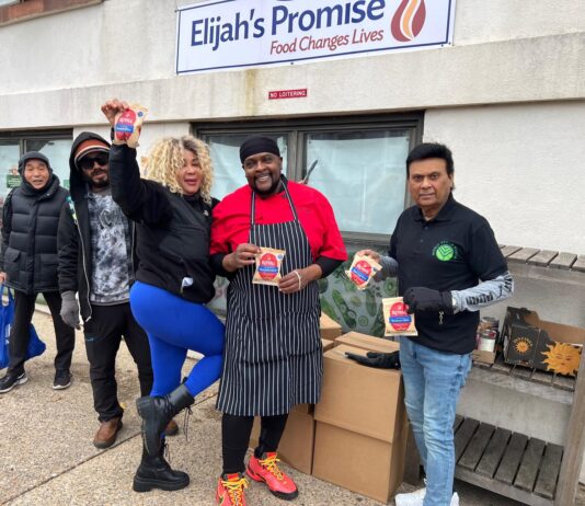 World Vegan Vision Donates Four Tons of Royal Basmati Rice to Support Holiday Food Programs