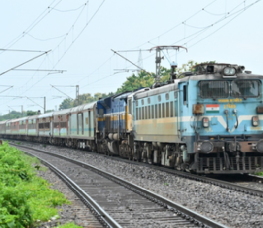 Indian Railways to Operate 89 Special Trains Over Next Three Days Amid Flight Delays and Winter Travel Rush