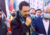 Kumar Sanu Performs ‘Jab Koi Baat Bigad Jaaye’ Before Spiritual Leader Premanand Maharaj