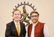 U.S. Envoy, Indian Foreign Secretary Discuss Expanding Bilateral Partnership After Trade Deal